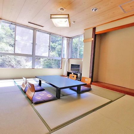 Itoen Hotel Oze Oigami Sanrakuso Numata  Экстерьер фото