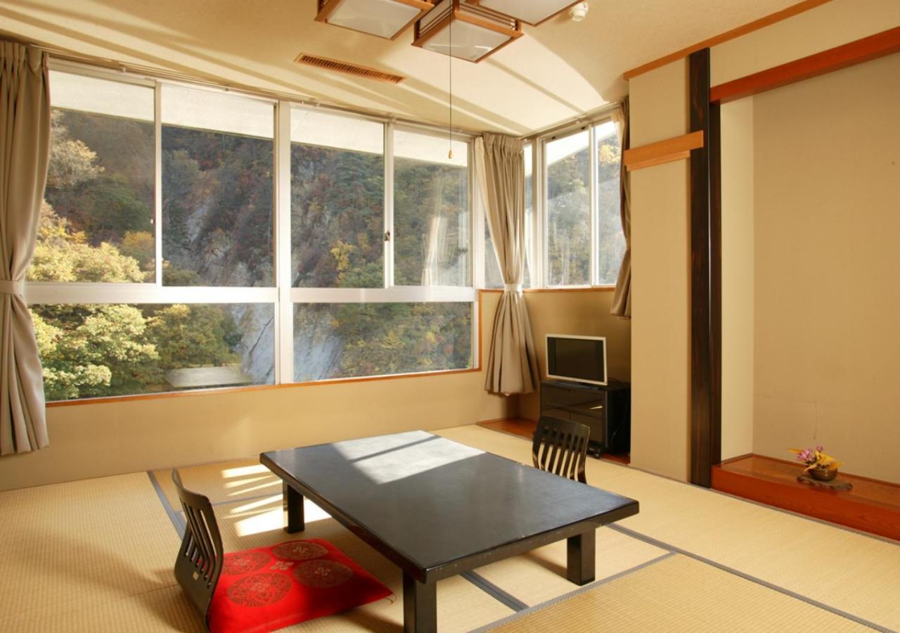 Itoen Hotel Oze Oigami Sanrakuso Numata  Экстерьер фото